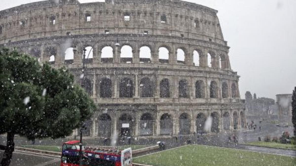 Roma, paralizată de ninsori. Cinci oameni au murit