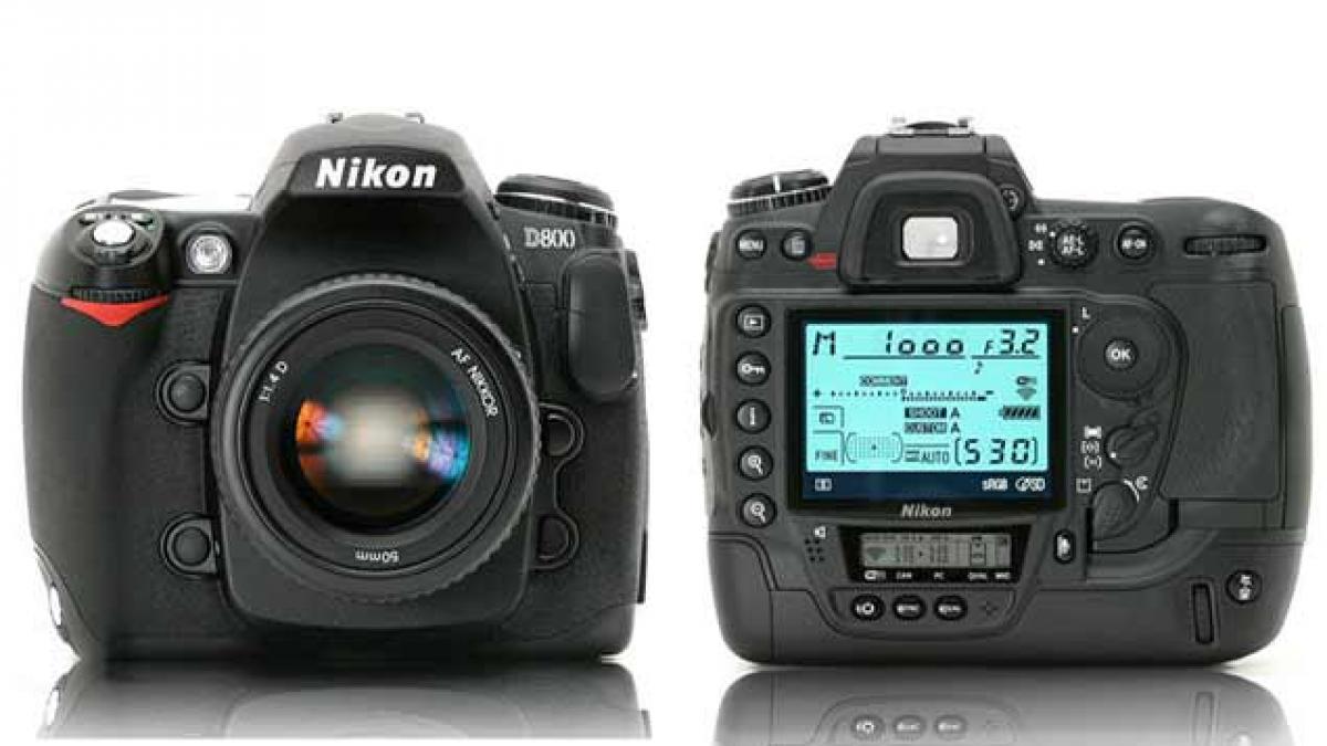 Nikon D800, primul aparat foto cu rezoluţie de 36,3 megapixeli