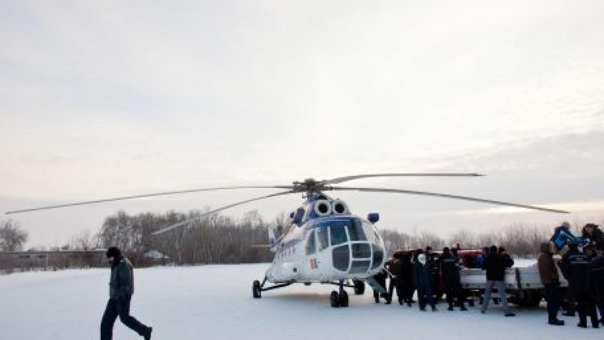 Un elicopter al Inspectoratului General de Aviaţie va prelua o femeie însărcinată dintr-o localitate înzăpezită