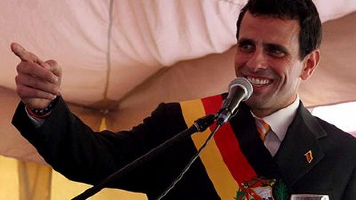 El l-ar putea detrona pe Hugo Chavez! Henrique Capriles promite să scoată Venezuela din criză