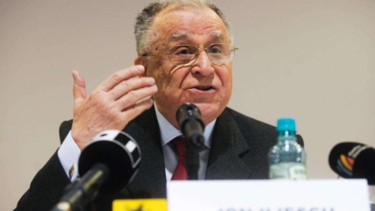 Iliescu despre tratatul fiscal: De ce graba? Cât pricepe Băsescu?