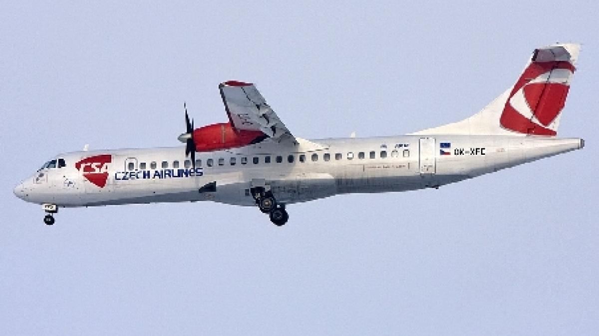 Pilotul unui avion a murit în timpul zborului, pe ruta Varşovia - Praga