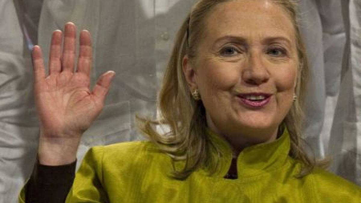 Ea în verde, ceilalţi în alb. Hillary Clinton a comis o gafă „vestimentară” la reuniunea G20