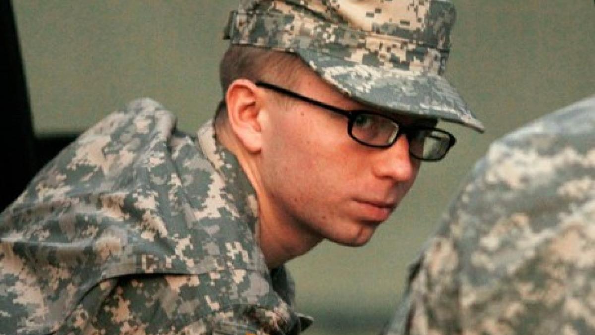 Soldatul Bradley Manning, inculpat pentru &quot;colaborare cu inamicul&quot; în cazul WikiLeaks