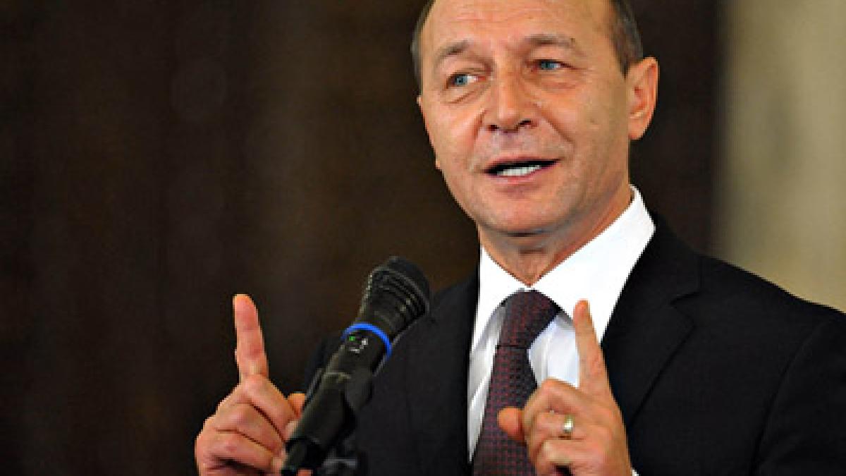 Traian Băsescu pleacă la Bruxelles pentru a semna Tratatul de guvernanţă fiscală