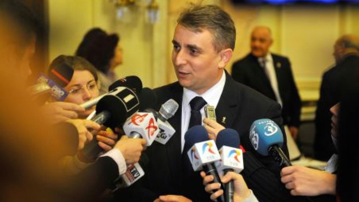 Lucian Bode va plăti minerilor disponibilizaţi de la CNH banii promişi de fostul ministru al Economiei