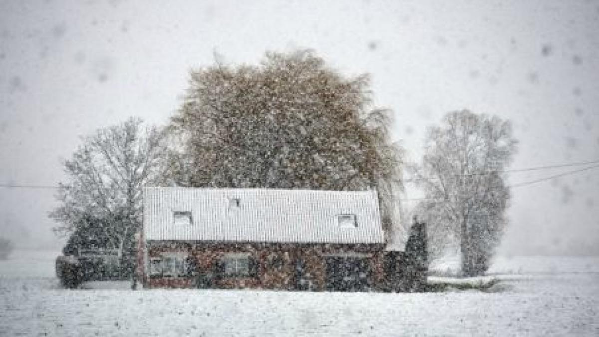 Vremea se răceşte. Va ninge în Bucureşti şi în ţară. Vezi prognoza meteo