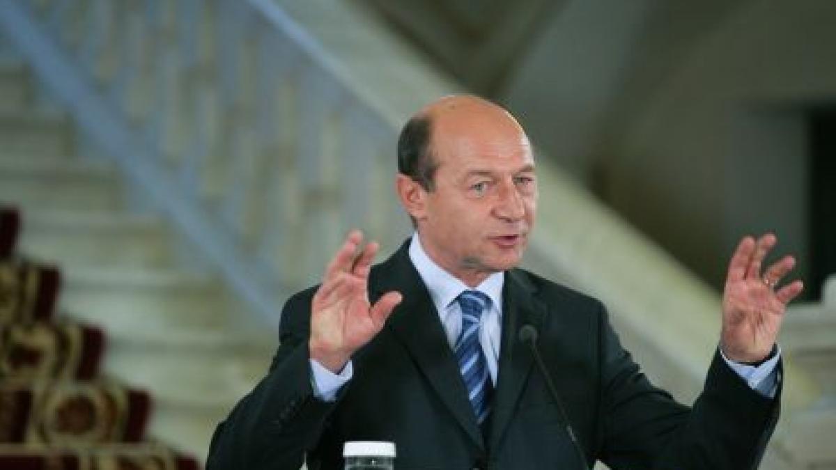 Traian Băsescu: Majorarea salariilor bugetarilor s-ar fi putut face din luna ianuarie