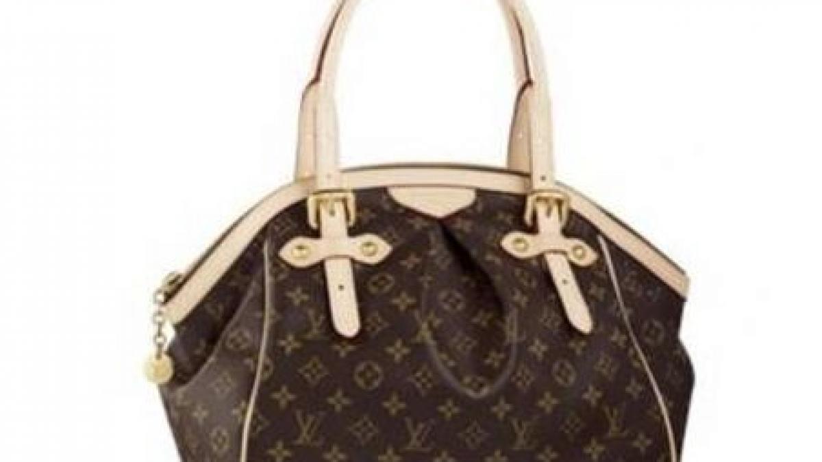 Constanţa: Genţi Louis Vuitton contrafăcute, în valoare de 3 milioane de euro, descoperite de autorităţi