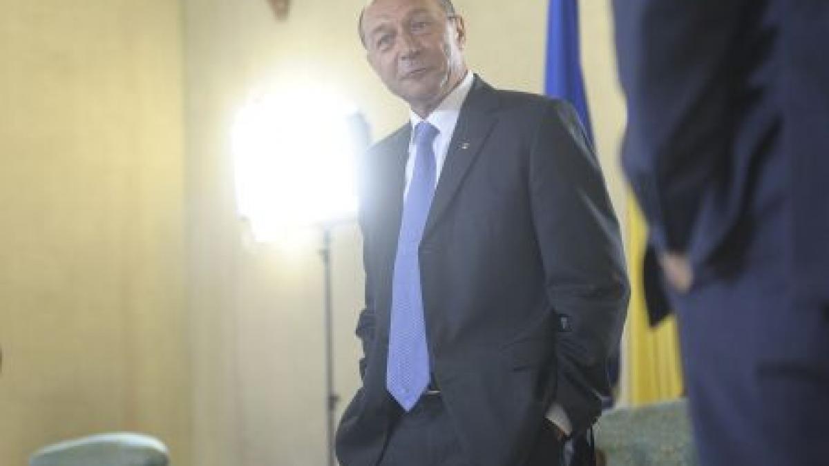 Revista presei - 13 martie: Surse PDL: Cum vrea Băsescu să rupă PNL