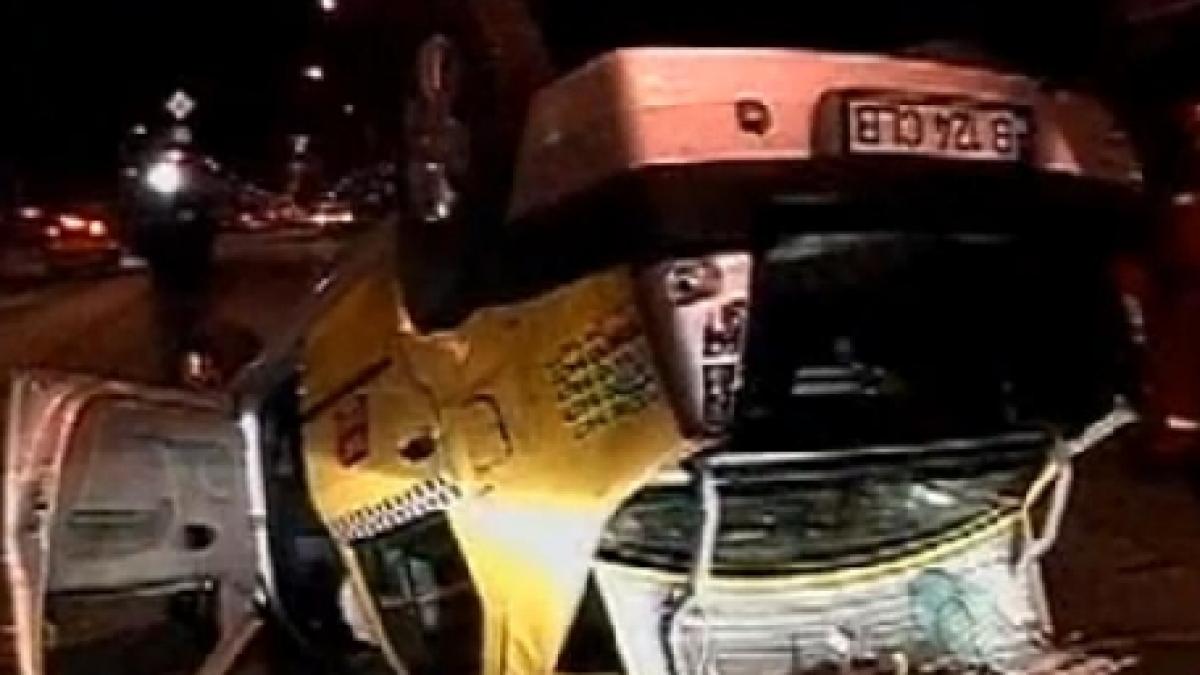 Un taximetrist s-a răsturnat cu maşina vineri noapte, în cartierul Bucureştii Noi