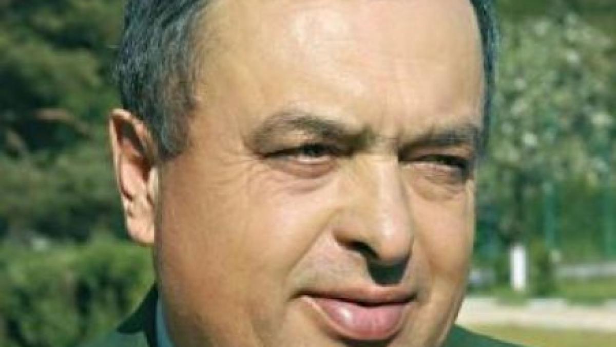 Fostul şef al Direcţiei Silvice Argeş a fost trimis în judecată pentru luare de mită