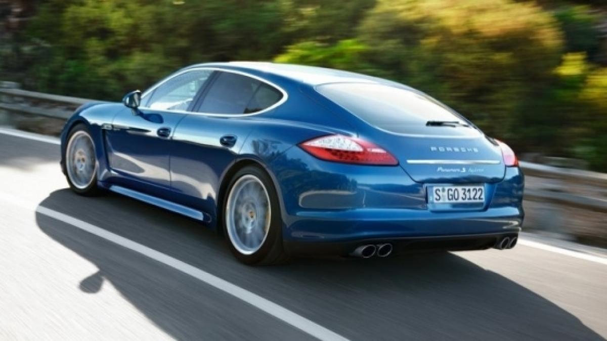 Din 2013, Porsche îl bagă în priză pe Panamera