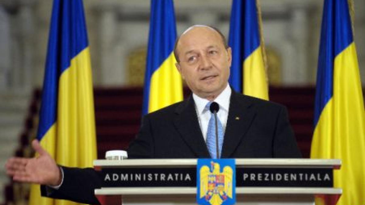 Băsescu cere Parlamentului urgentarea adoptării unor legi necesare îndeplinirii obligaţiilor faţă de UE