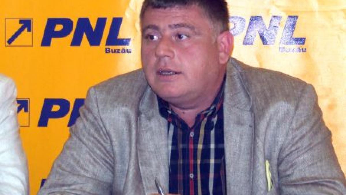 Buzău. Peste 30 de membri ai PNL şi PDL au migrat la PSD