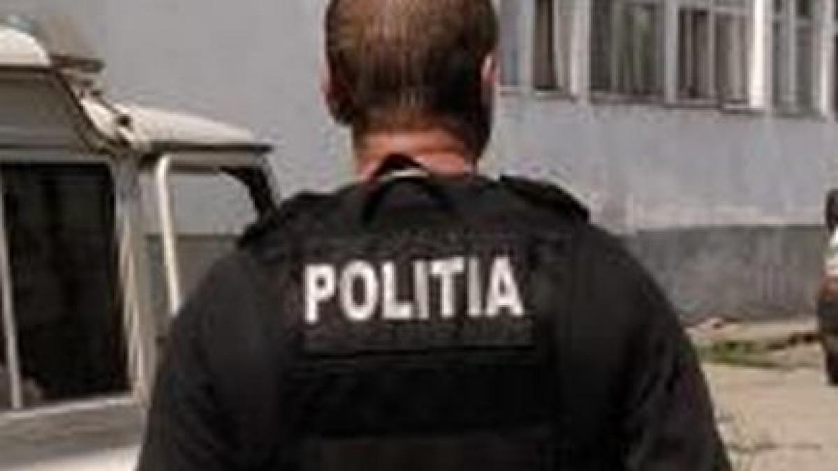 Scandal în Bucureşti. Poliţia locală şi reprezentanţii primăriei s-au îmbrâncit cu simpatizanţii USL