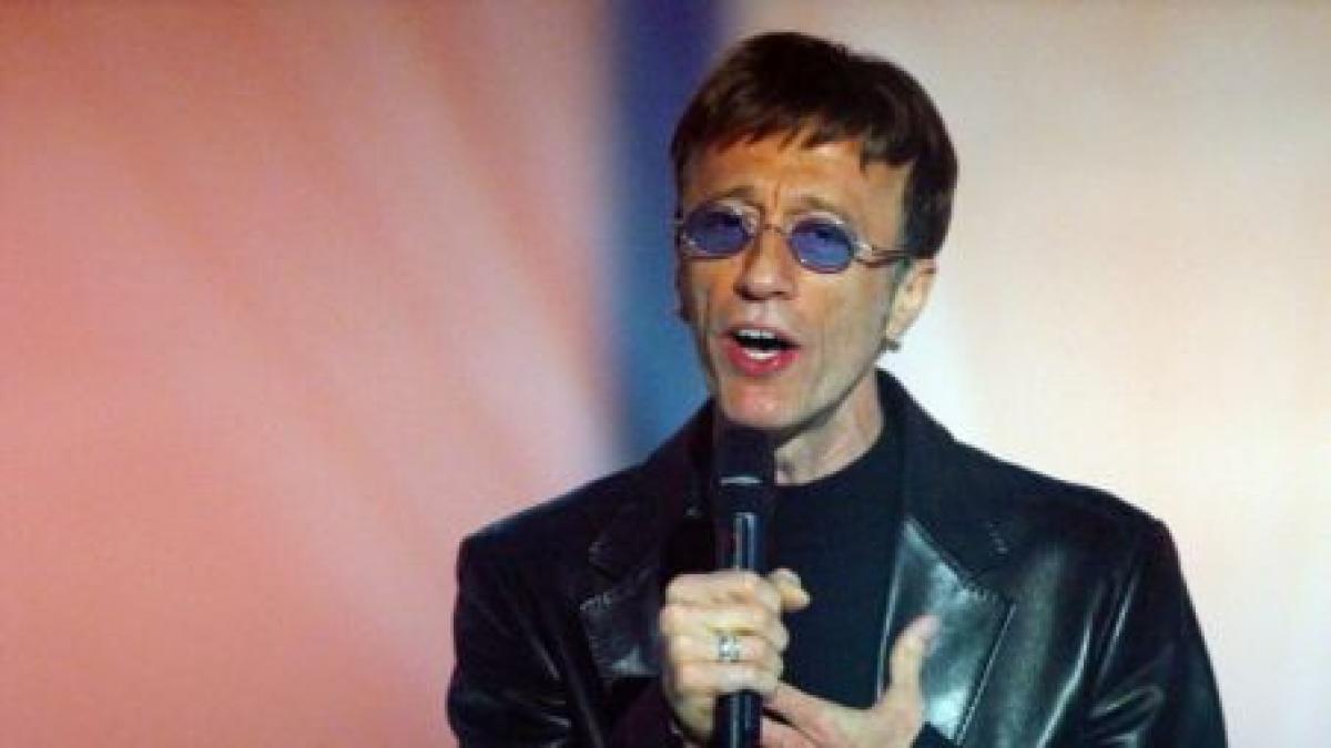 Robin Gibb, fost cântăreţ Bee Gees, se află în comă la spital