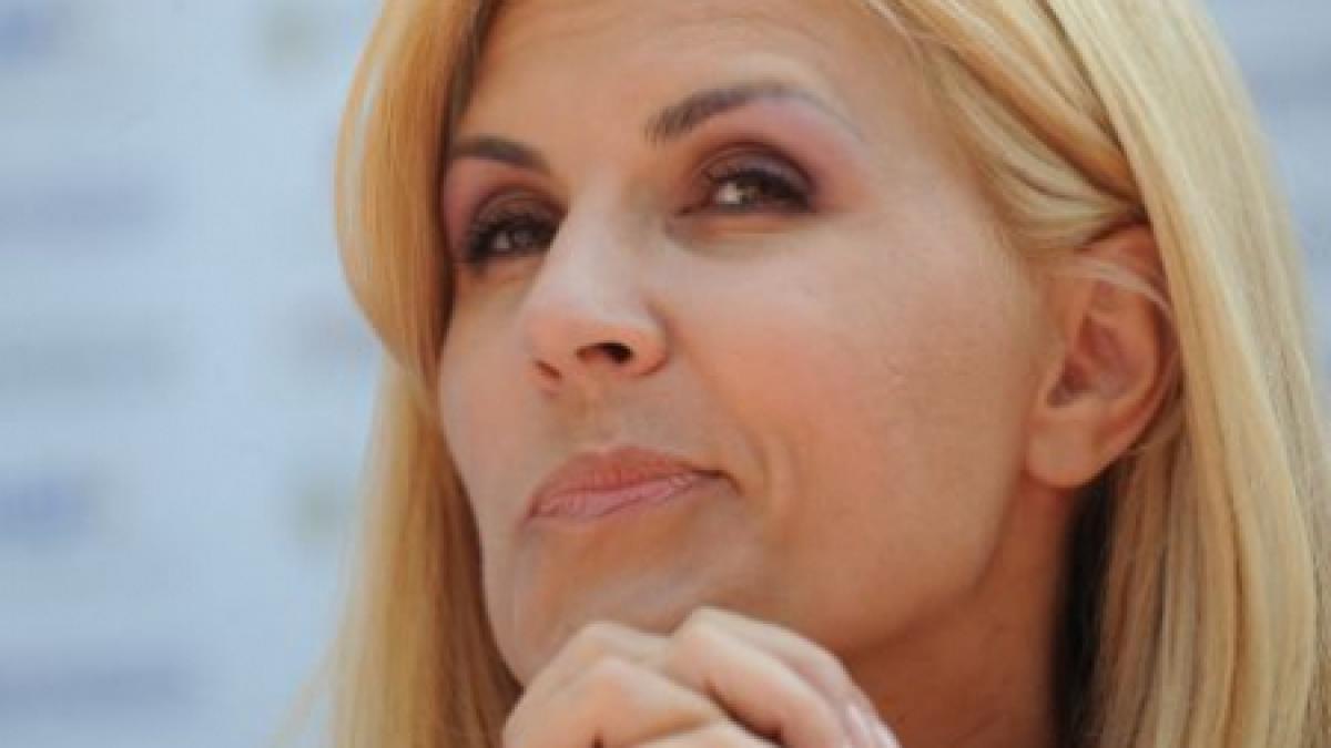 Elena Udrea, huiduită la un eveniment în Capitală 