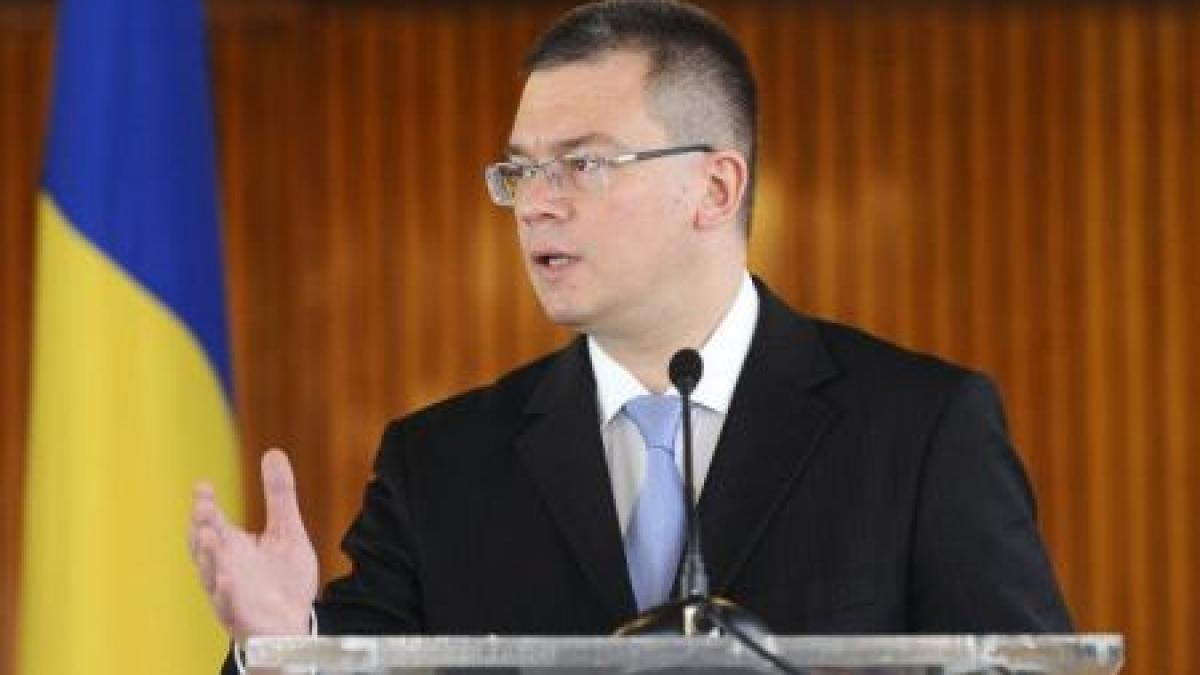 „Alţii să aibă emoţii, nu eu!” Premierul Ungureanu a discutat cu PDL înaintea moţiunii