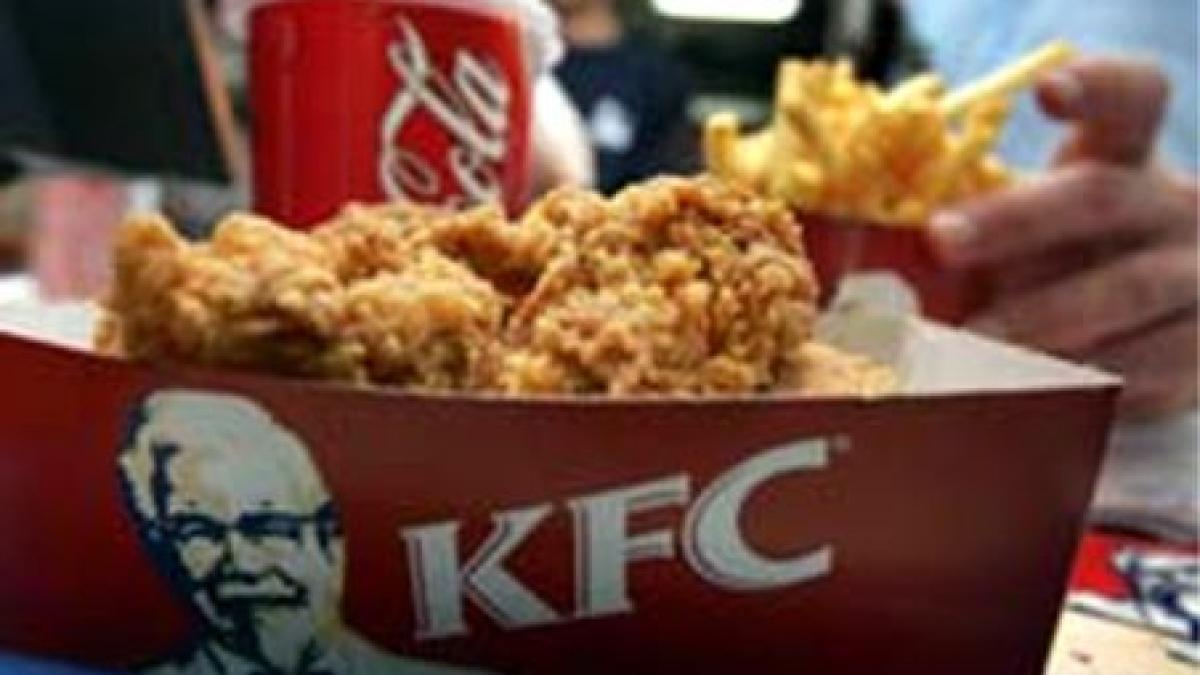 KFC, obligat să plătească daune de 8,3 milioane de dolari unei fetiţe care a paralizat după ce a mâncat &quot;Twister&quot; cu salmonela 