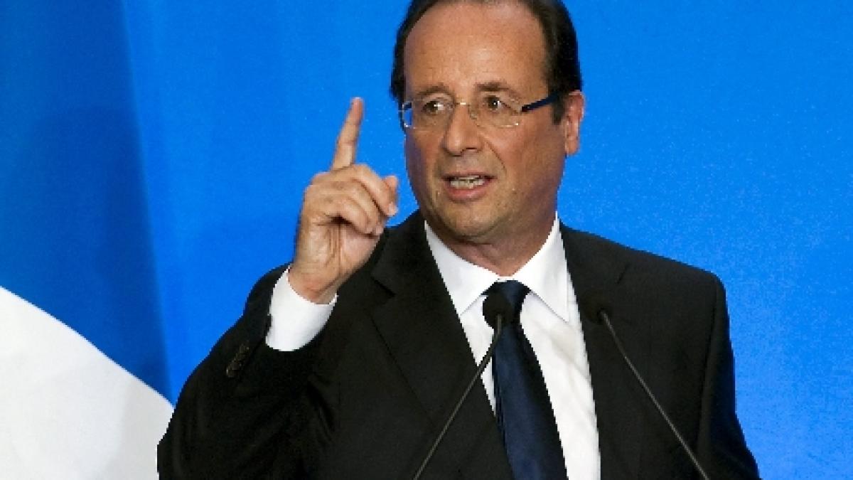 Hollande îl acuză pe Sarkozy: Este un derapaj ceea ce este pe cale să îşi asume