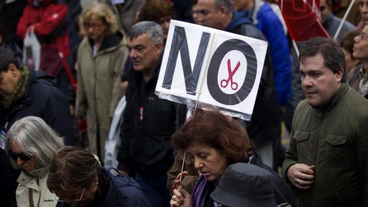 Manifestaţiile paralizează Spania. Mii de oameni au ieşit în stradă ca să protesteze faţă de măsurile de austeritate