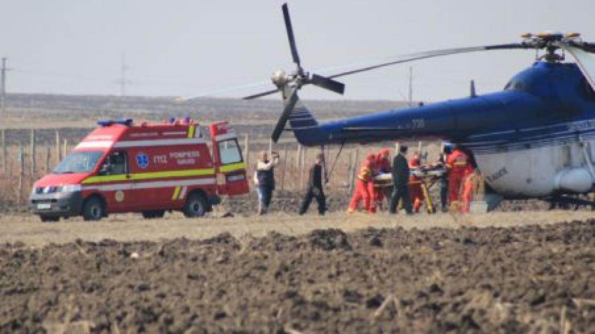 Un muncitor rănit în explozia de la Iaşi a murit la spital. Ceilalţi doi vor fi transportaţi la Bucureşti cu o aeronavă militară