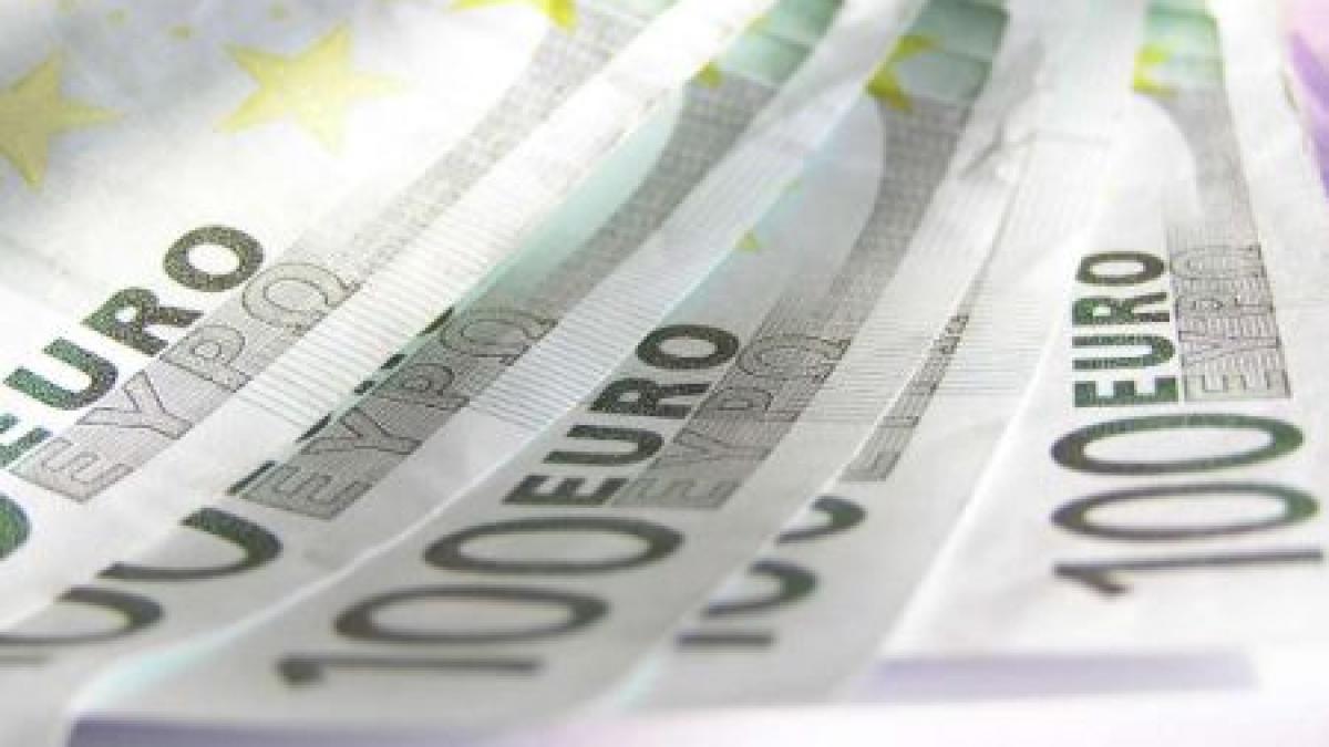 Leul e pe drumul cel bun. Euro s-a depreciat uşor în raport cu moneda naţională. Vezi cursul BNR