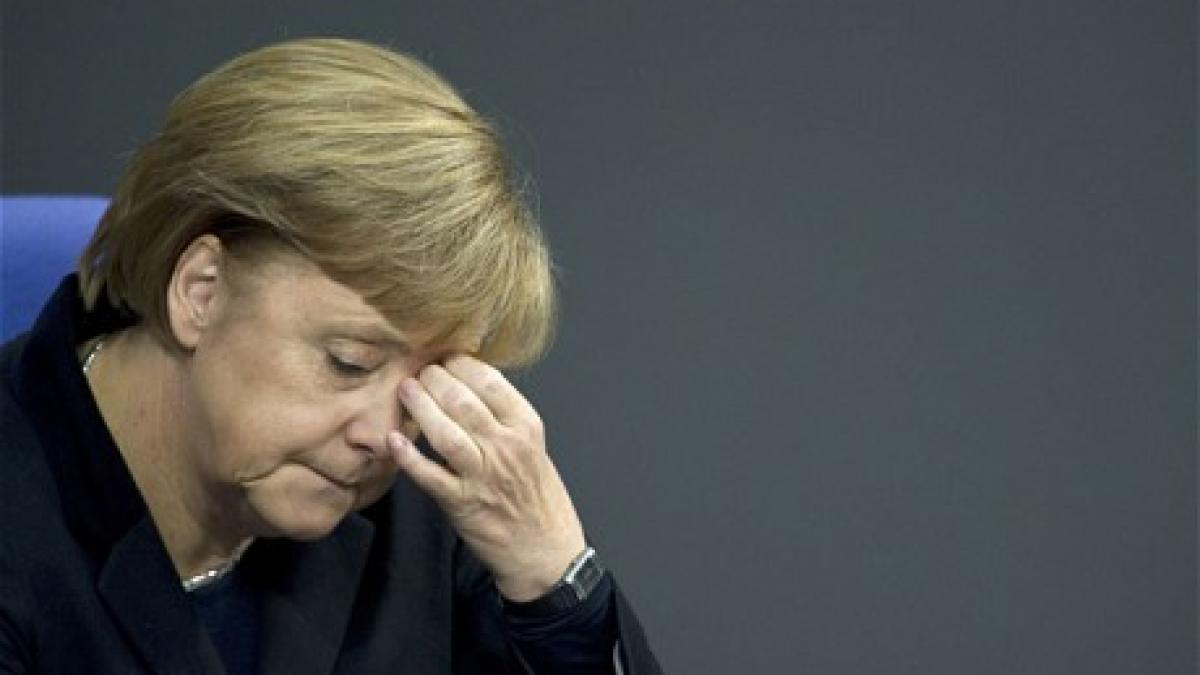 Angela Merkel l-a invitat pe Hollande la Berlin &quot;cât de repede posibil&quot;, după ce a refuzat să-l întâlnească în cursul campaniei prezidenţiale 