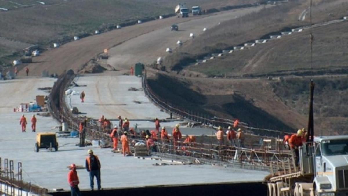 Nu putem noi, ne ajută vecinii. Bulgaria vrea să facă o autostradă între România şi Turcia