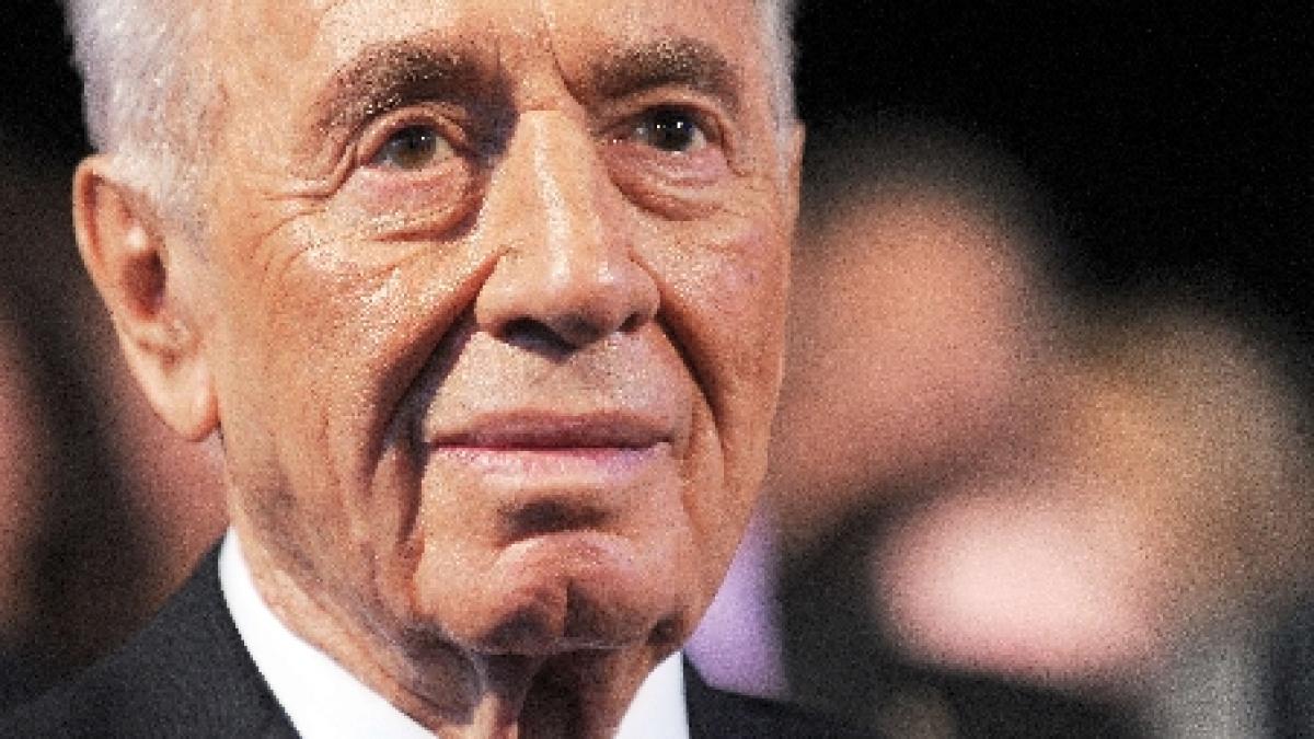 Shimon Peres a fost internat. Preşedintele Israelului, operat de hernie de disc