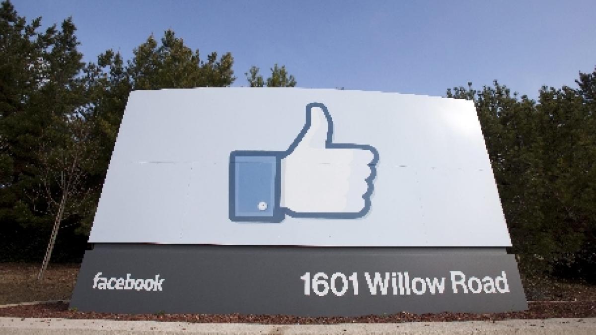 Unul dintre fondatorii Facebook renunţă la cetăţenia americană