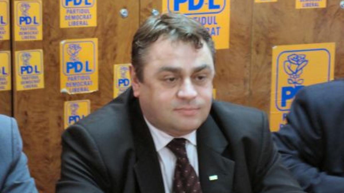 Candidatul PDL la Primăria Târgu-Jiu, în prima zi de campanie electorală