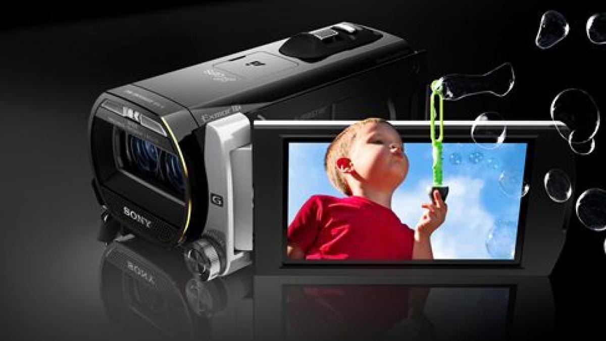 Sony lansează Handycam, camera video rezistentă la apă şi la căderi de la o înălţime de până la 1,5 metri