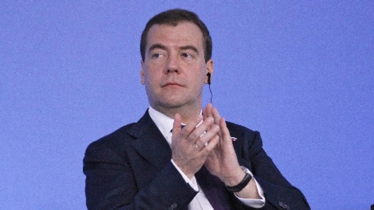 Dmitri Medvedev vrea ca partidul Rusia Unită să fie &quot;mai deschis&quot; şi &quot;mai democratic&quot;