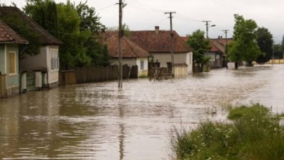 Codul portocaliu de inundaţii a fost prelungit. Vezi zonele afectate