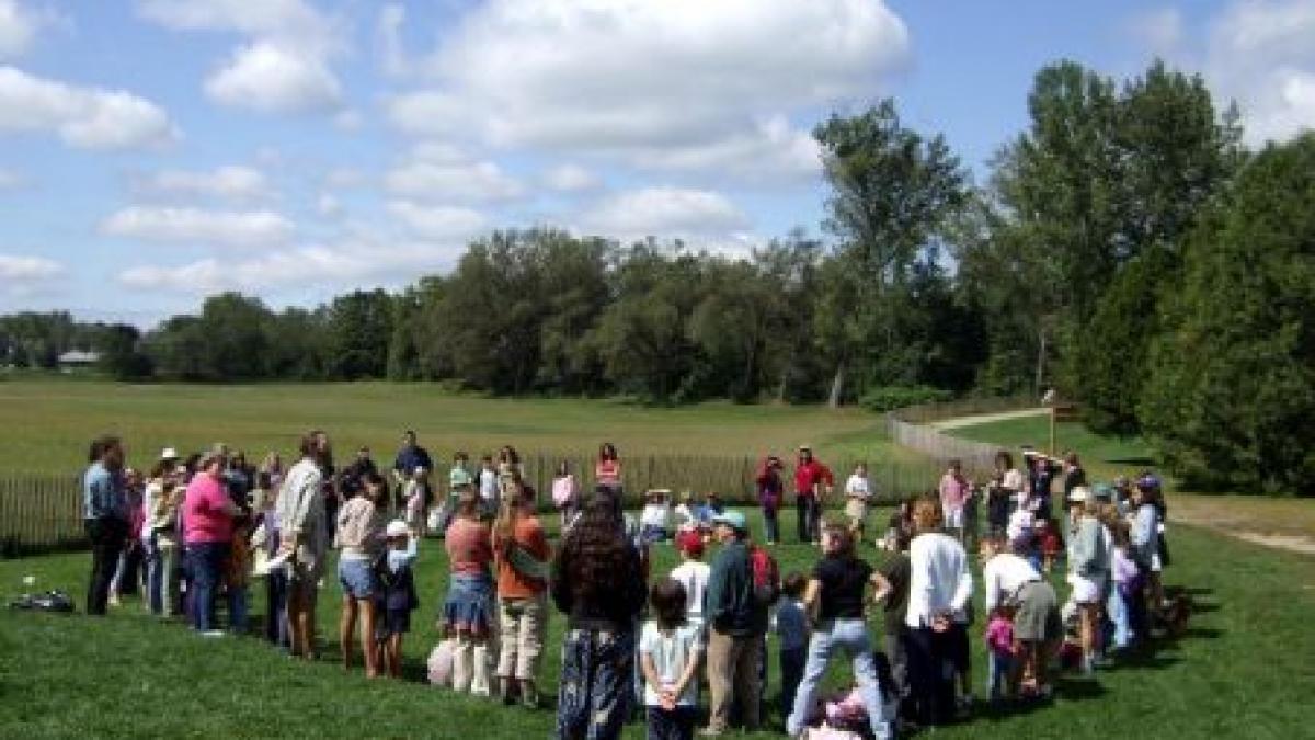 Tragedie la picnic, în Bihor: Un băiat de 10 ani a murit după ce a alunecat într-o râpă şi s-a lovit la cap