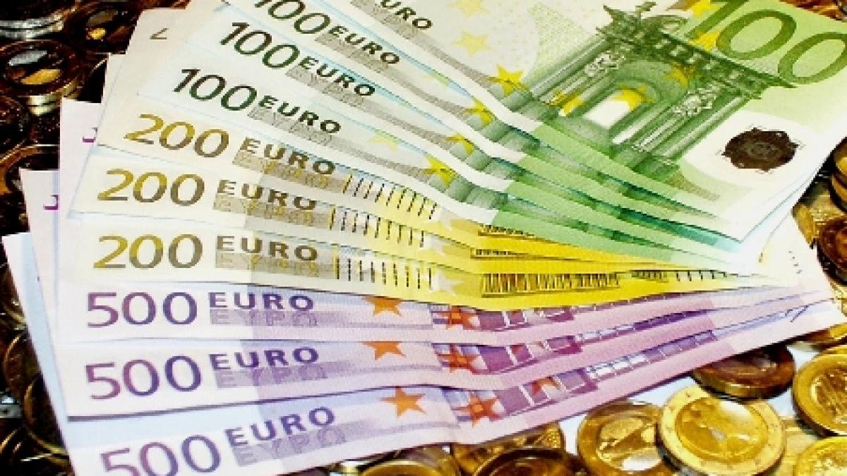 UE vrea ca fondul de urgenţă al zonei euro să devină operaţional pe 9 iulie