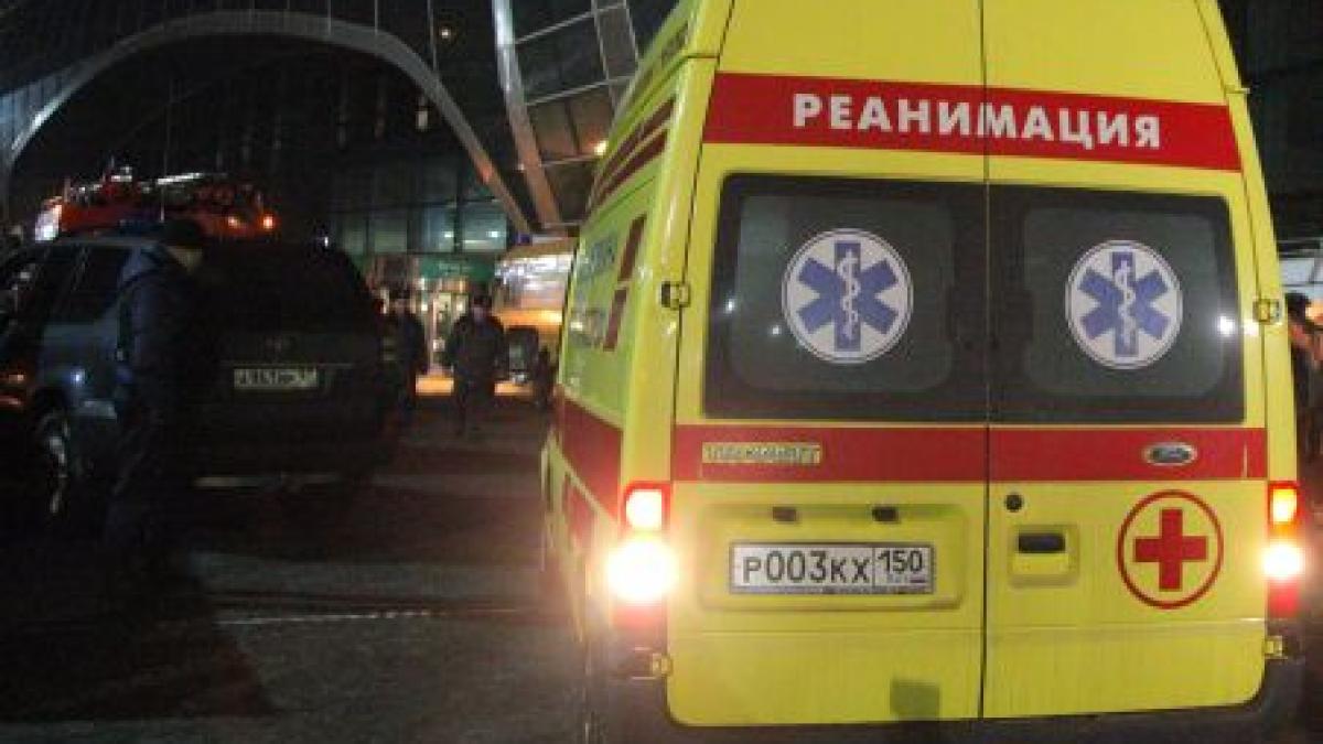 A murit în ambulanţa cu girofarul pornit. Circulaţia a fost oprită, pentru coloana preşedintelui