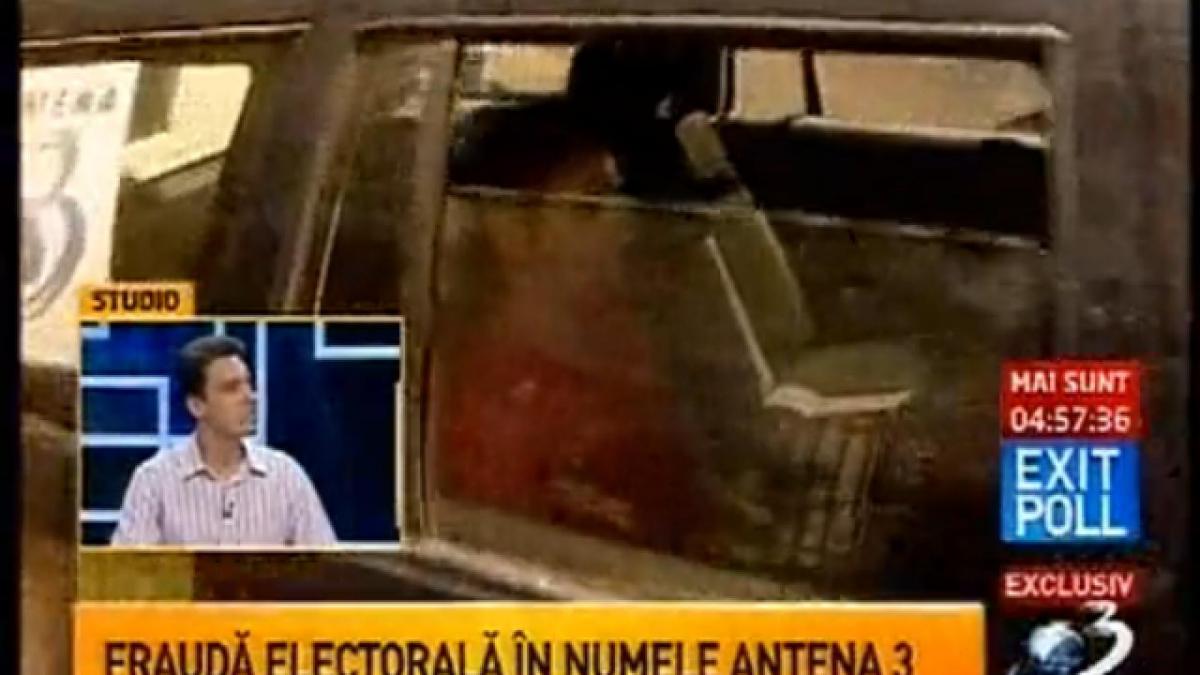 Mai multe persoane împărţeau mită electorală din maşini inscripţionate ILEGAL cu afişe Antena 3