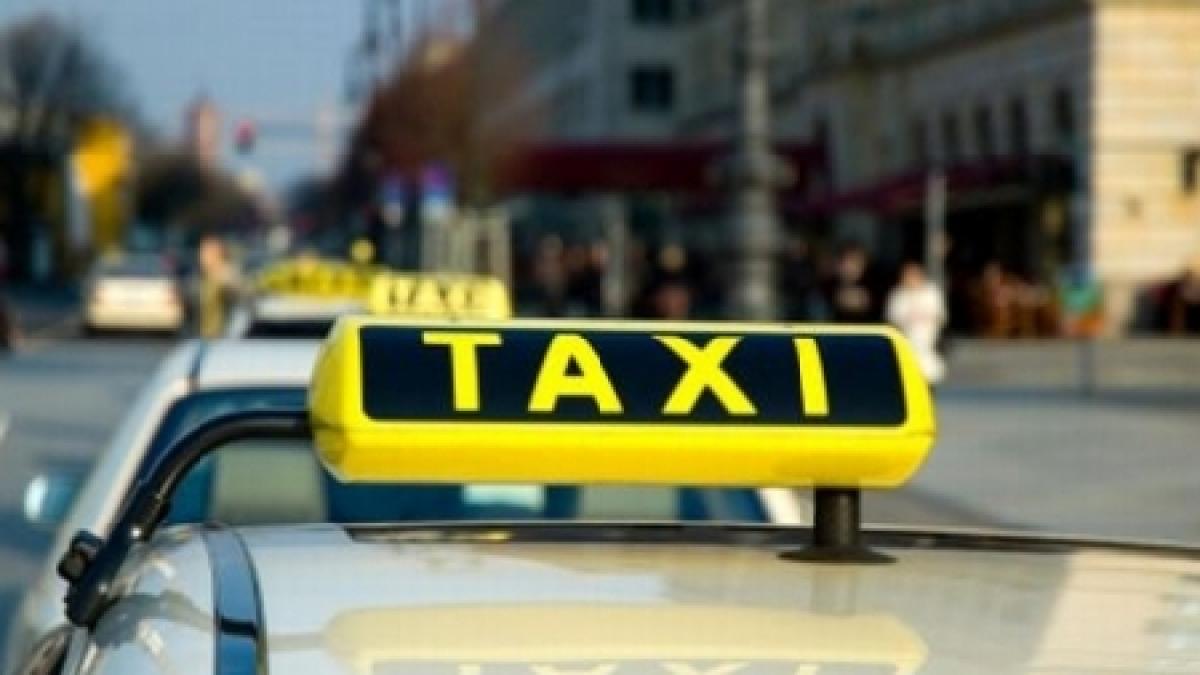 Taximetriştii de la Aeroportul Otopeni, amendaţi cu peste 14.000 de lei 