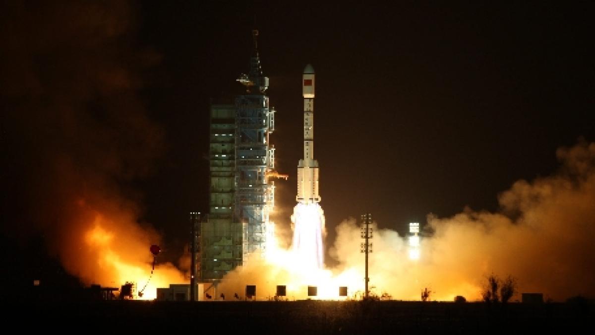 China a trimis în spaţiu prima femeie astronaut din istoria ţării