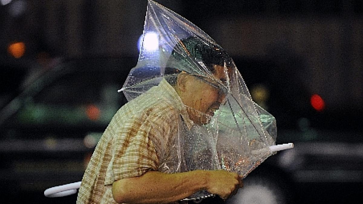 Bilanţul taifunului Guchol din Japonia - un mort, peste 50 de răniţi şi numeroase pagube materiale