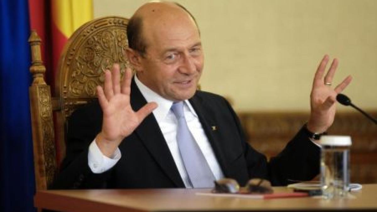 Băsescu se apropie de suspendare. Noua lege a referendumului ar putea fi adoptată astăzi