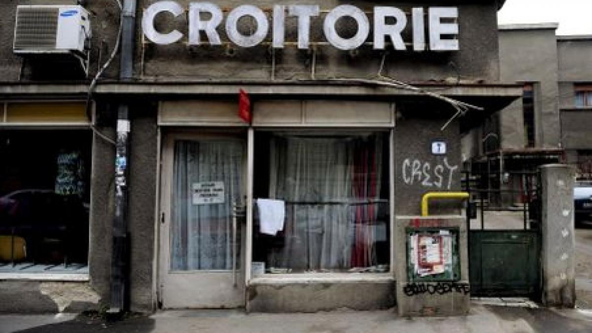 Croitoriile se luptă să supravieţuiască. Ele &quot;croiesc&quot; preţurile după buzunar