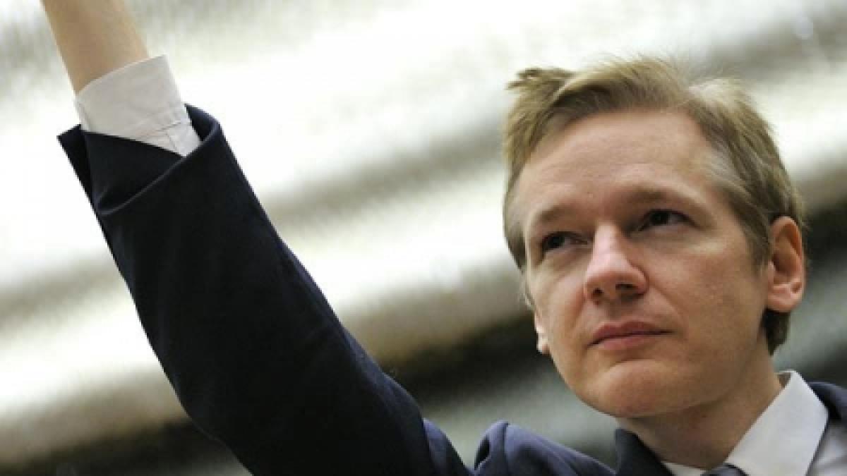 Julian Assange nu se va prezenta la poliţie pentru extrădare. Rămâne în ambasada Ecuadorului din Londra