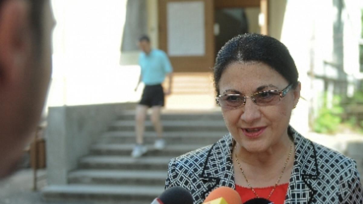 Andronescu: Mi-am construit cariera pe muncă şi onestitate. Nu am fraudat