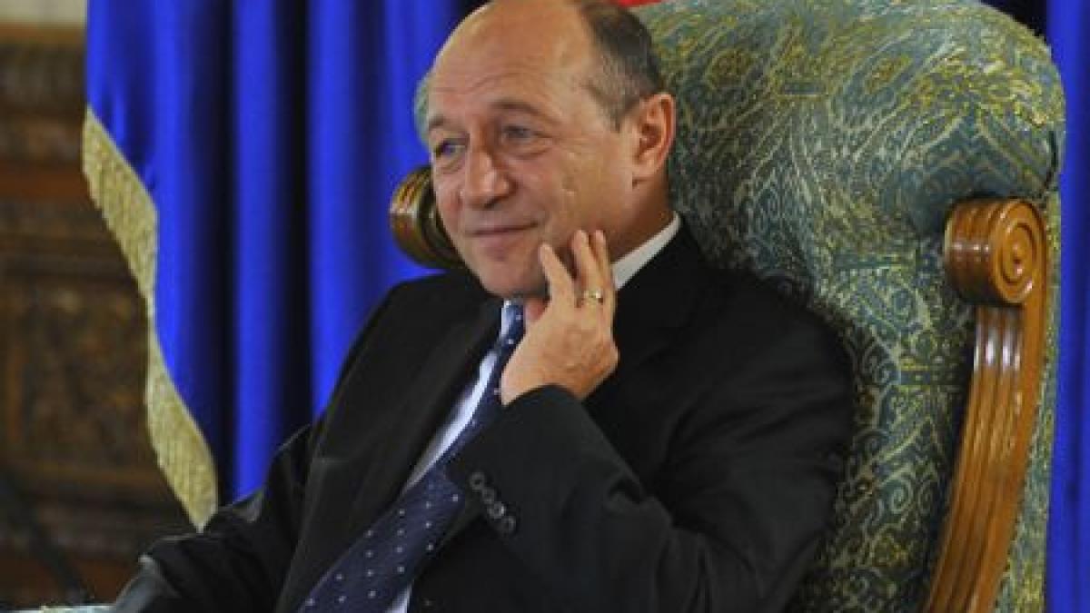 Traian Băsescu: Niciodată nu am făcut cursuri de masterat. Nu sunt nici doctor, nici dottore