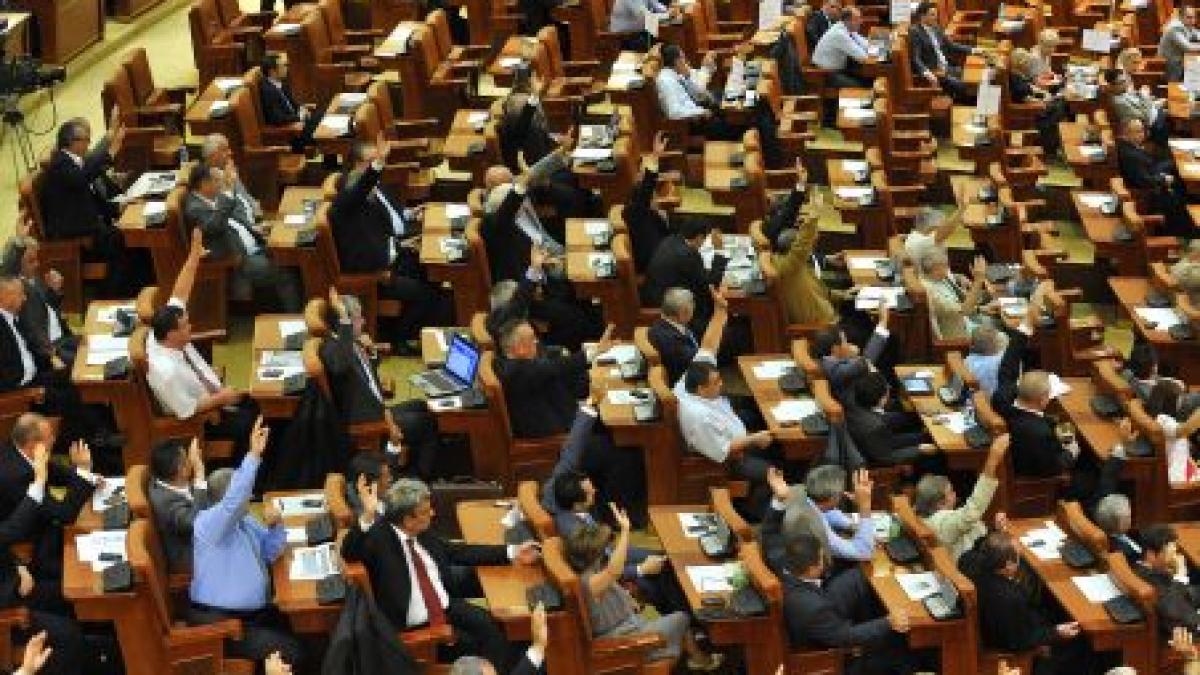 România, sub lupa UE. Doi eurodeputaţi cer CE să analizeze evoluţia politică de la Bucureşti