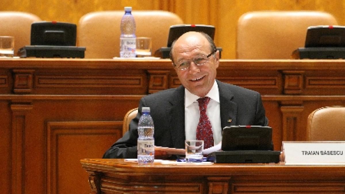 Băsescu este încrezător. &quot;Nu cred că nişte oameni necinstiţi îşi vor acoperi necinstea&quot;